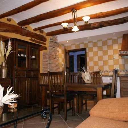 Apartamentos Turisticos La Fuensanta Cella Rom bilde
