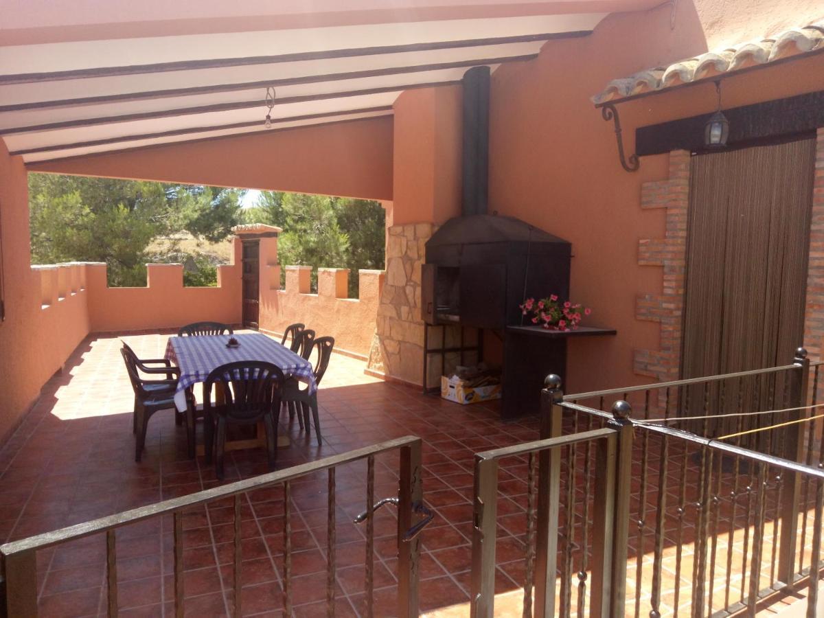 Apartamentos Turisticos La Fuensanta Cella Eksteriør bilde